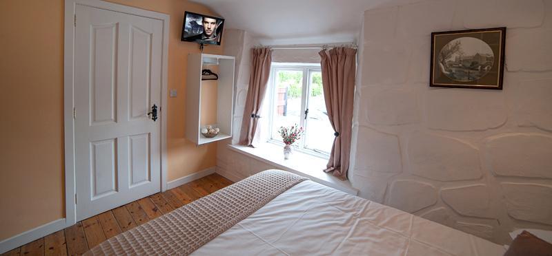 Finn Maccools Public House & Guest Inn Bushmills Bagian luar foto